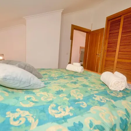 'collasao' - Stunning Duplex With Pool & Sea Views Apartment Sao Martinho do Porto