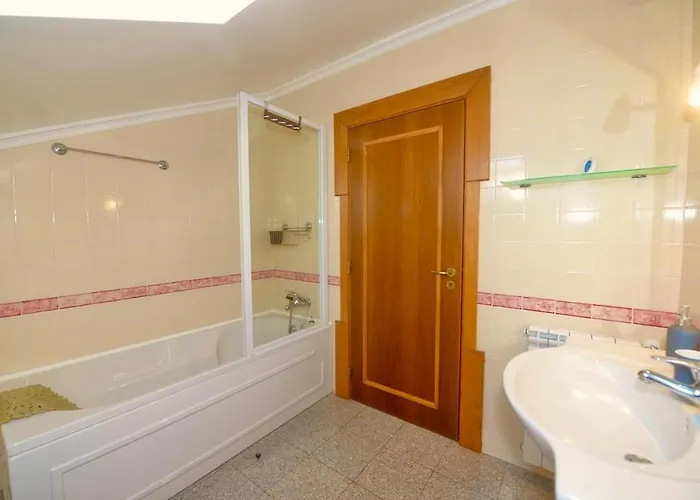 'collasao' - Stunning Duplex With Pool & Sea Views Sao Martinho do Porto