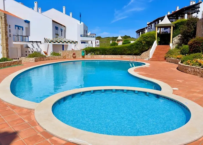 'collasao' - Stunning Duplex With Pool & Sea Views Sao Martinho do Porto
